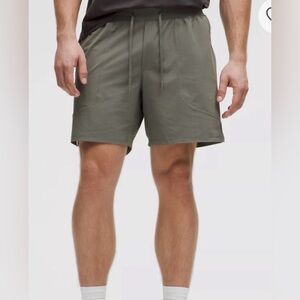 Lululemon License To Train Linerless Training Shorts 7” Inseam SZ Small